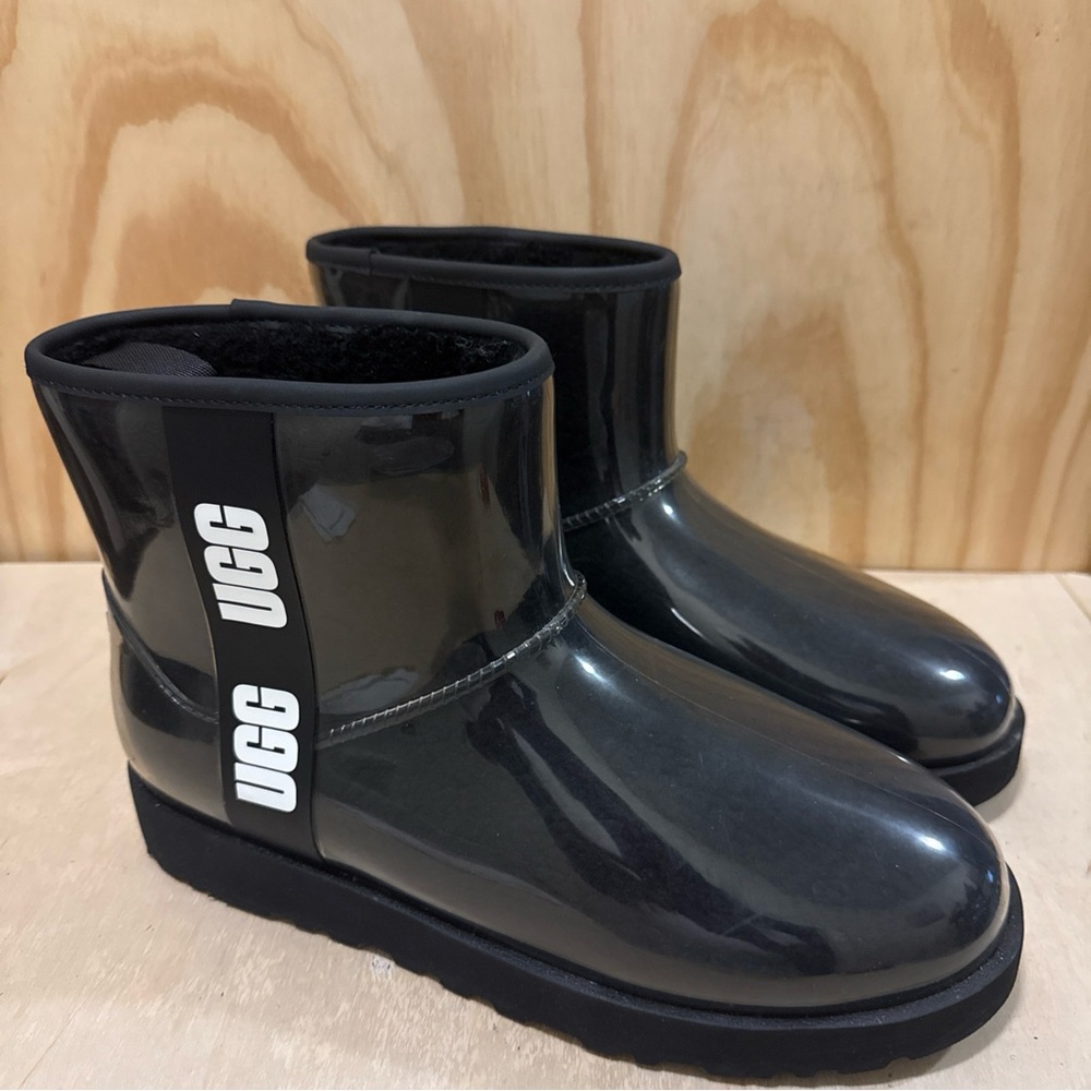 UGG CLASSIC CLEAR MINI BLACK WATERPROOF BOOT US 12/ EU 43 Women’s